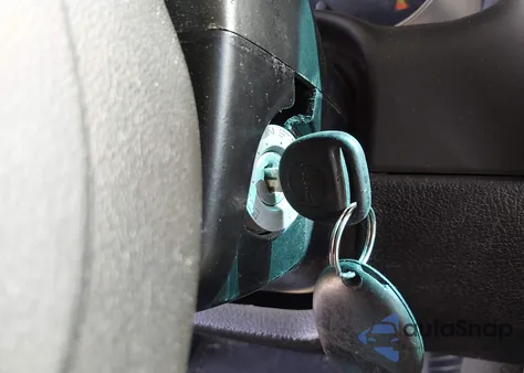 2006 Hummer H3 Suv z USA, uszkodzony, nr VIN 5GTDN136268166922